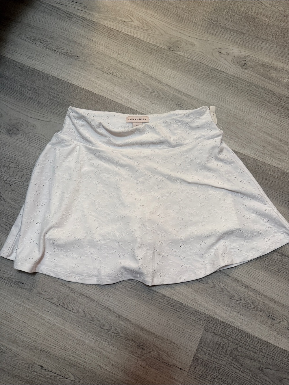 Laura Ashley White Skirt Size Small